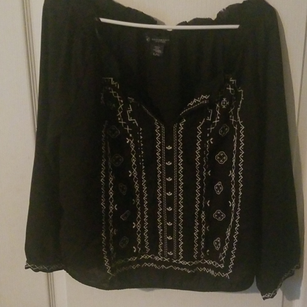 American Eagle shirt